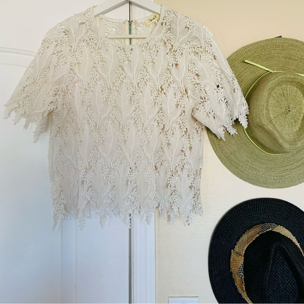 Boutique Brand Love J White/Ivory See-Through Lace Top Blouse | Size: M